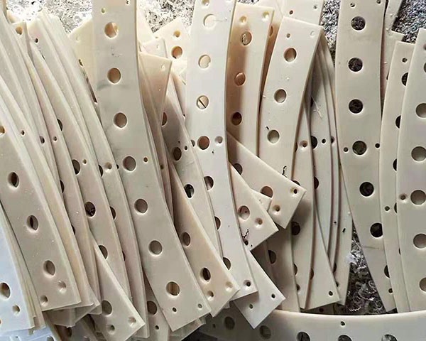 Слайдер для нейлоновых пластиковых изделий