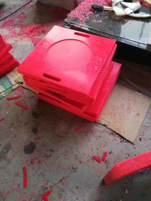 Подкладки под выносные опоры крана Подкладки под домкраты