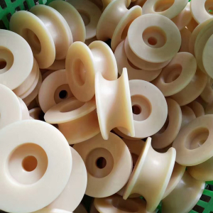 Нейлоновые детали для машин