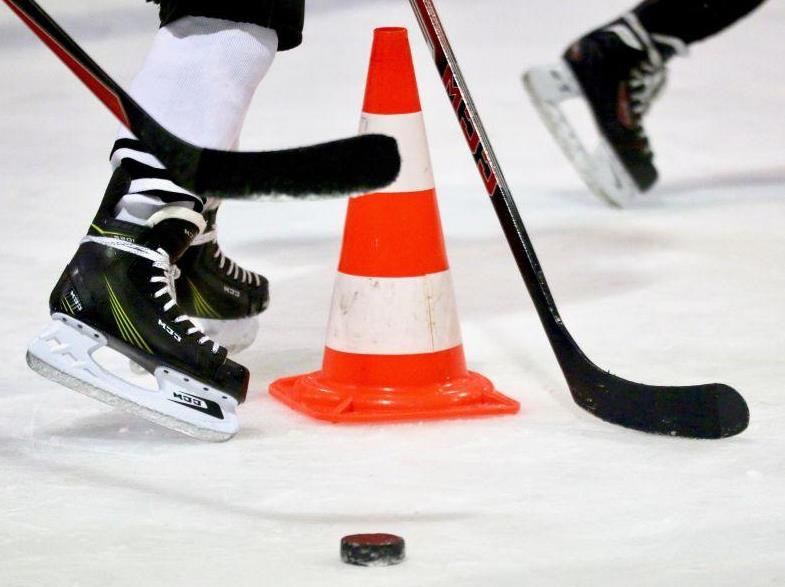 Плоская площадка для тренировок по хоккею с шайбой из HDPE HDPE Ice Hockey Practice Flat Shooting Pad