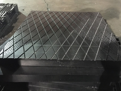 Композитный дорожный коврик для сверхмощного оборудования Прочный временный дорожный коврик Болотные коврики Heavy Duty Equipment Composite Road Mat Durable Temporary Road Mat Swamp Mats